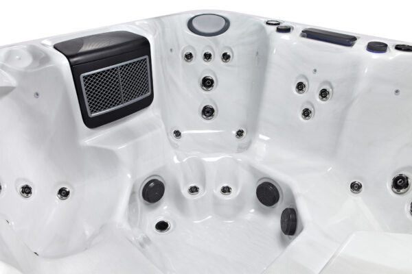 6 Person hot tub - Himalayan Haze