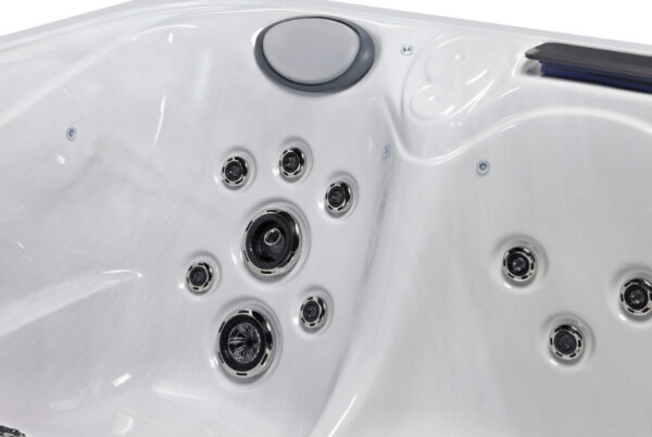 4 person Hot Tub sale