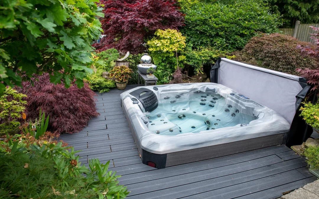 Outdoor hot tubs